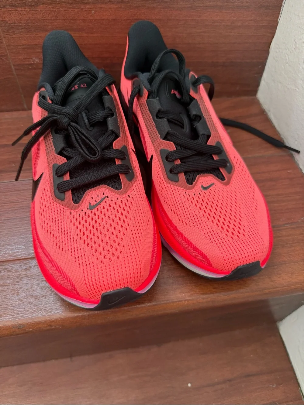 Nike Women's Air Zoom Running Shoes - Coral/Black